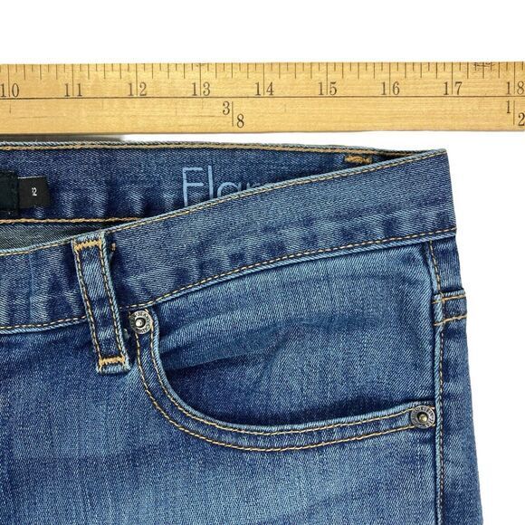 Calvin Klein Flare Leg Jeans 12 Blue Medium Wash Stretch Business Casual Denim - Picture 10 of 16